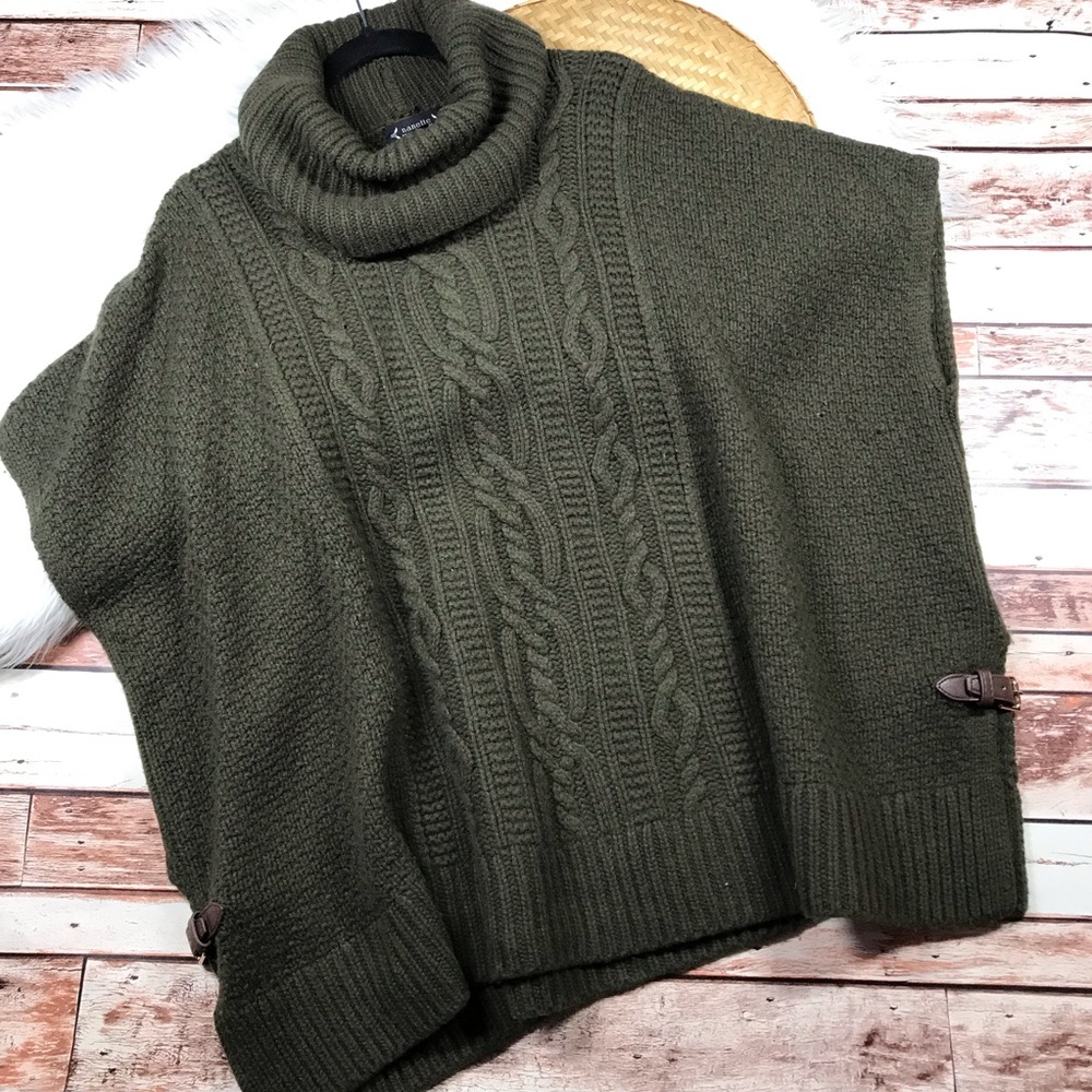 Nanette lepore green knit poncho sweater